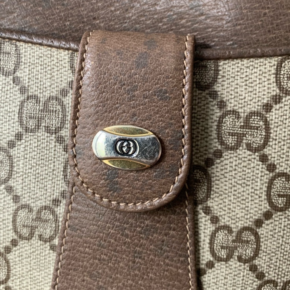 (25) GUCCI 80s Shoulder Bag - Picture 5 of 13